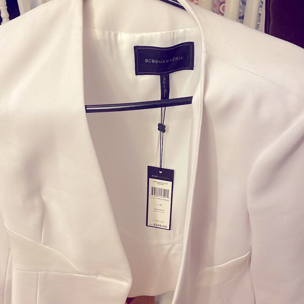 NWT BCBGMAXAZRIA, Sz Small, TWIST-FRONT BLAZER JACKET, OPTIC WHITE